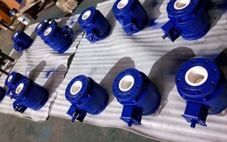 Integrated development of flange and pip